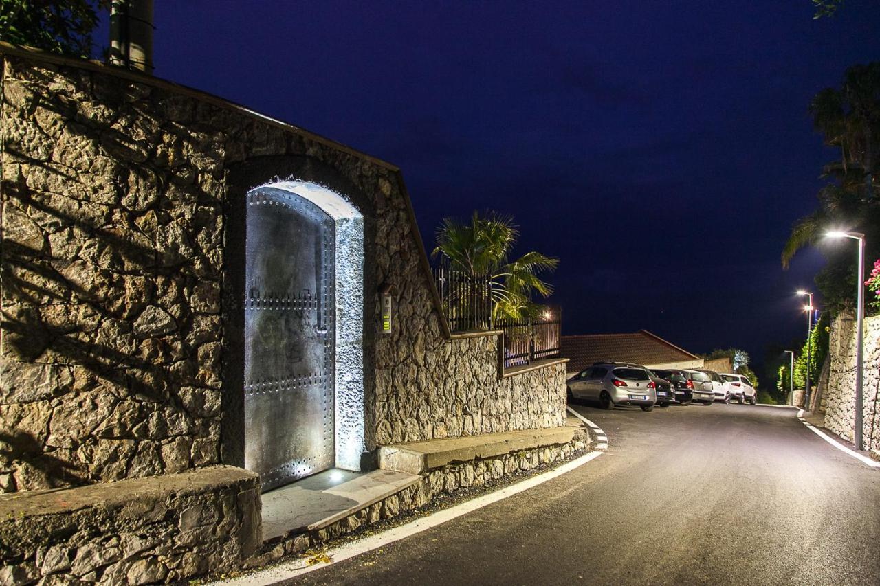 Luxury Taorum Villa With Spectacular Sea Views In Taormine Extérieur photo