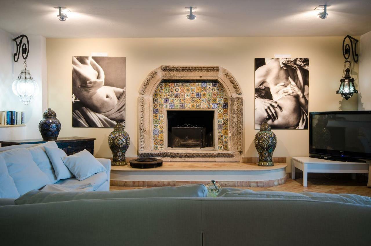 Luxury Taorum Villa With Spectacular Sea Views In Taormine Chambre photo